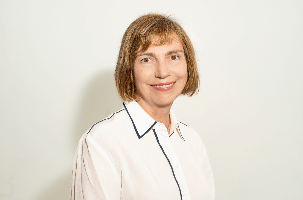 Julie Savet Ward
